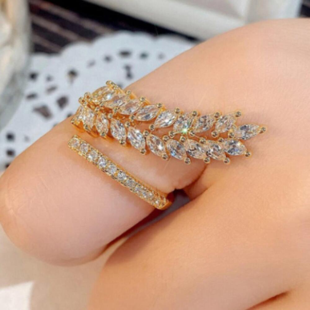 YG COLLECTION: Fleur Adjustable Ring - Gold